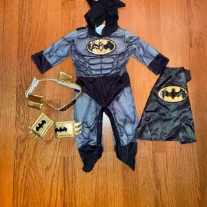 0-6 month Batman Kids Superhero Costume with Cape - Black and Gold